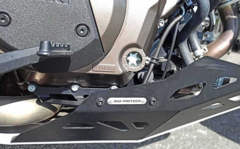 SUZUKI DL 1050 V STROM DARK RALLY N°6/11 3