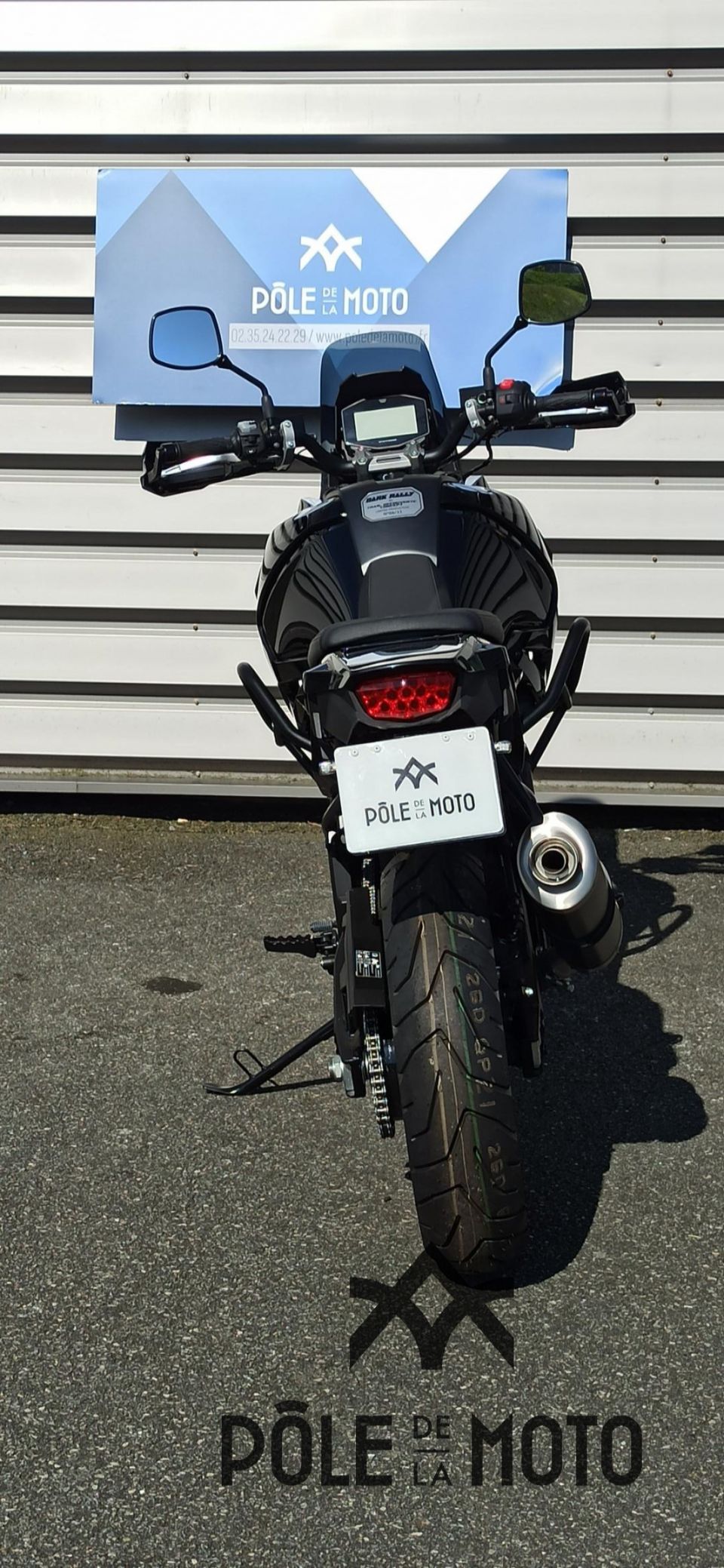 SUZUKI DL 1050 V STROM DARK RALLY N°6/11 40