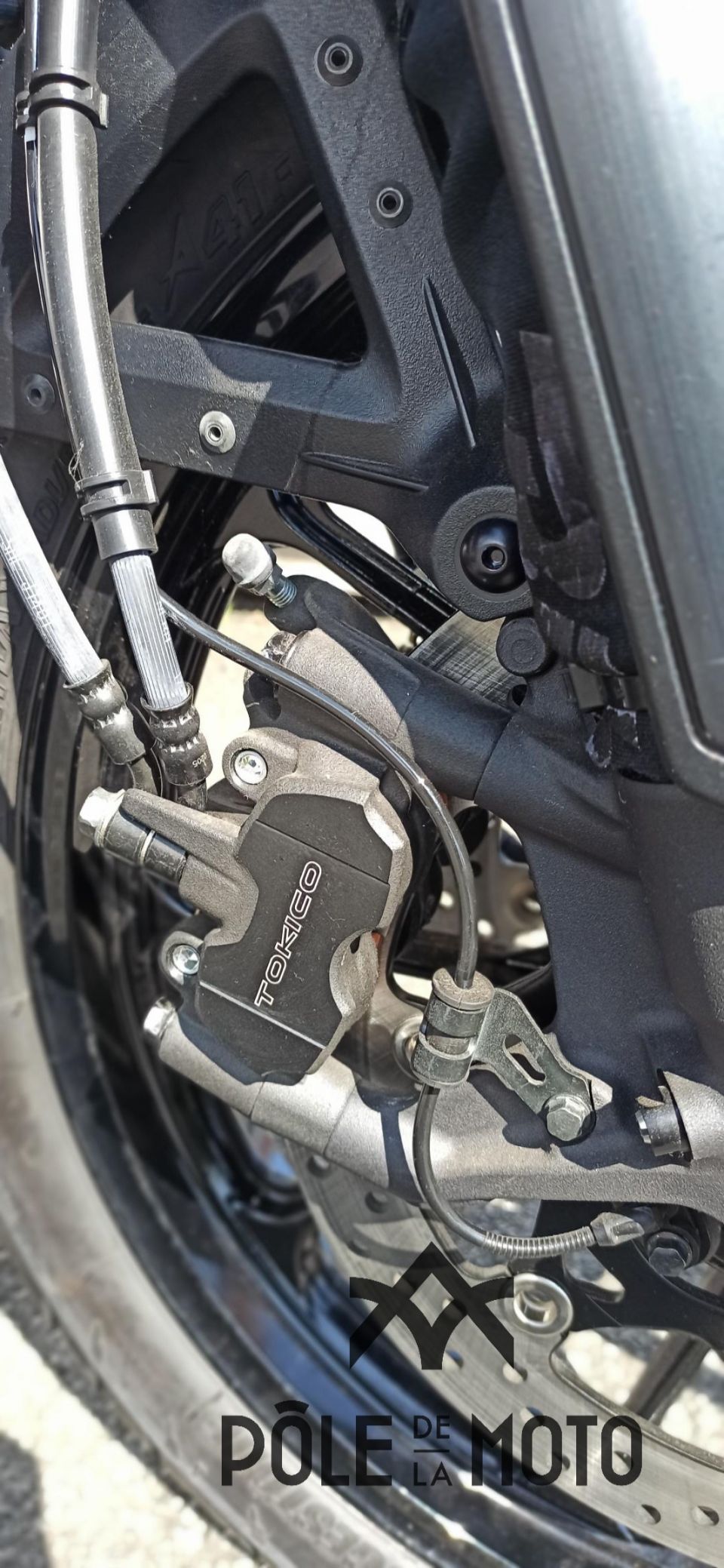 SUZUKI DL 1050 V STROM DARK RALLY N°6/11 55