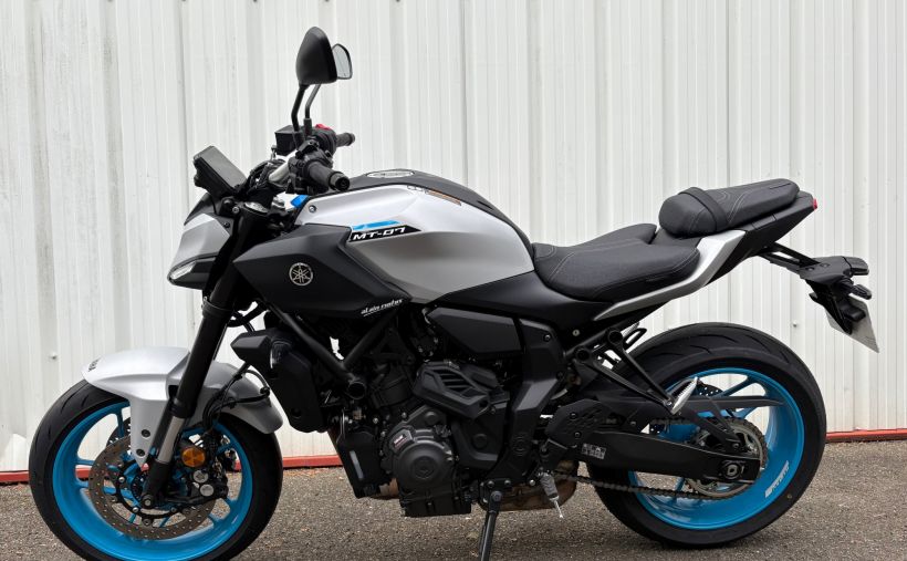 YAMAHA MT-07 Y-AMT 7