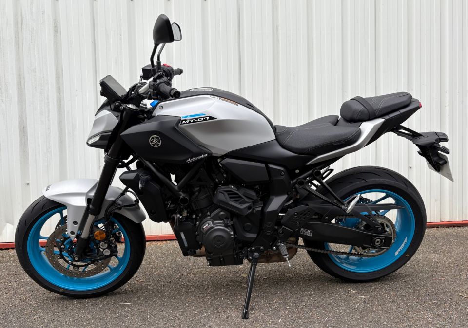 YAMAHA MT-07 Y-AMT 7
