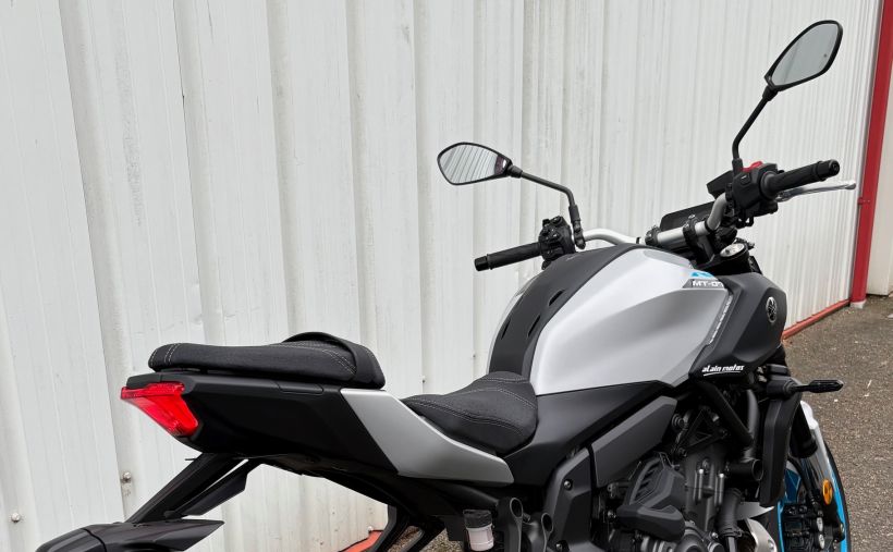 YAMAHA MT-07 Y-AMT 42