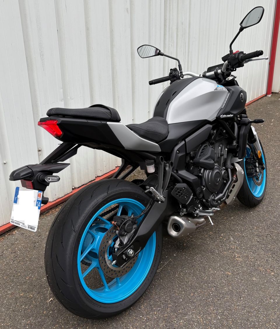 YAMAHA MT-07 Y-AMT 42