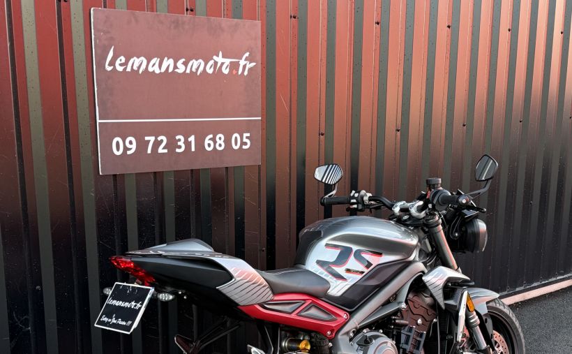 TRIUMPH STREET TRIPLE 765 RS 10