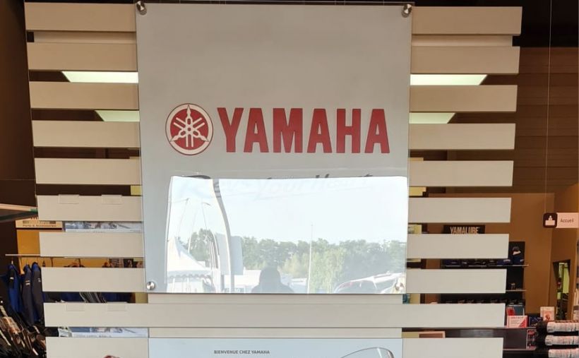 YAMAHA YZF 1000 R1 0