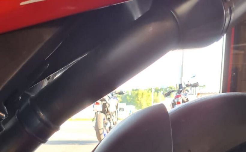 YAMAHA YZF 1000 R1 8