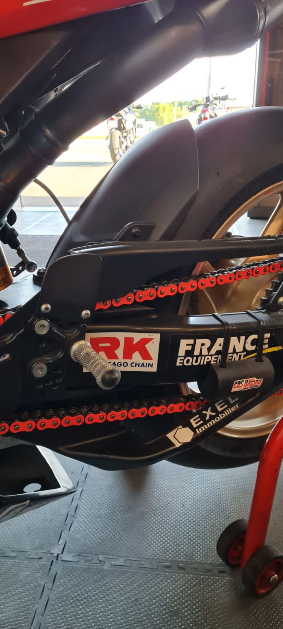 YAMAHA YZF 1000 R1 8