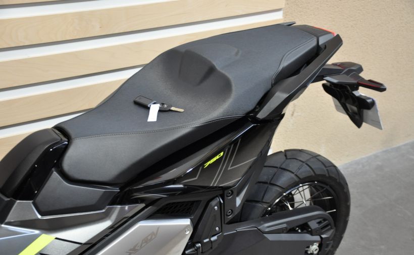 HONDA X-ADV 1