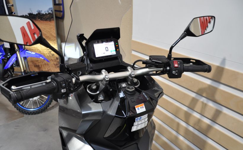 HONDA X-ADV 2