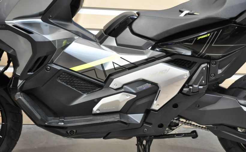 HONDA X-ADV 13
