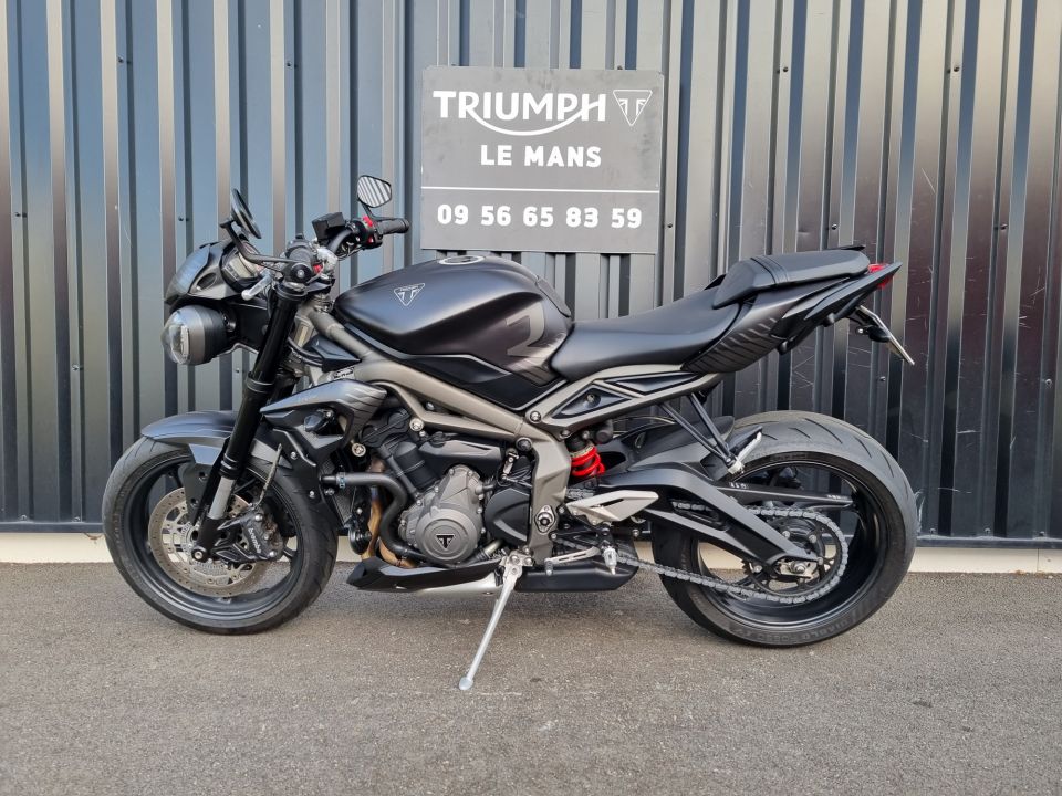 TRIUMPH STREET TRIPLE 765 R 15