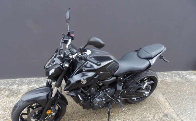 YAMAHA MT-07 (47.5CV) 4
