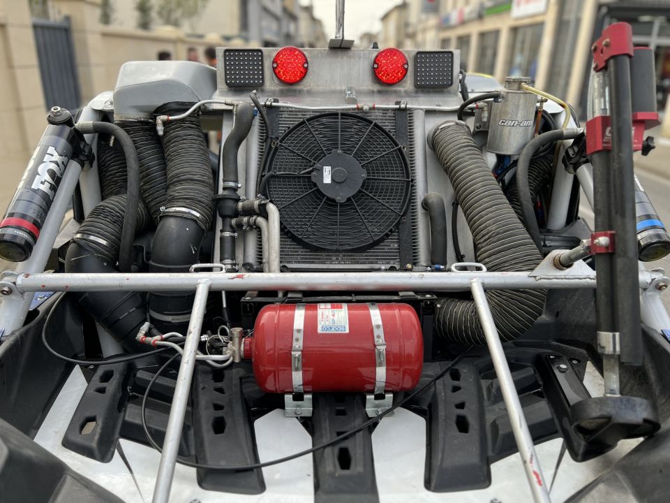 CAN-AM MAVERICK X3 9