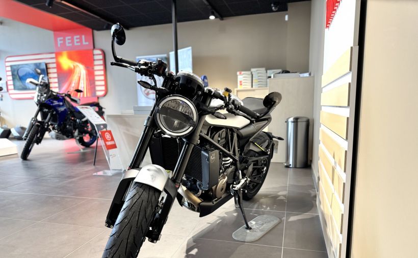 HUSQVARNA VITPILEN 701 1