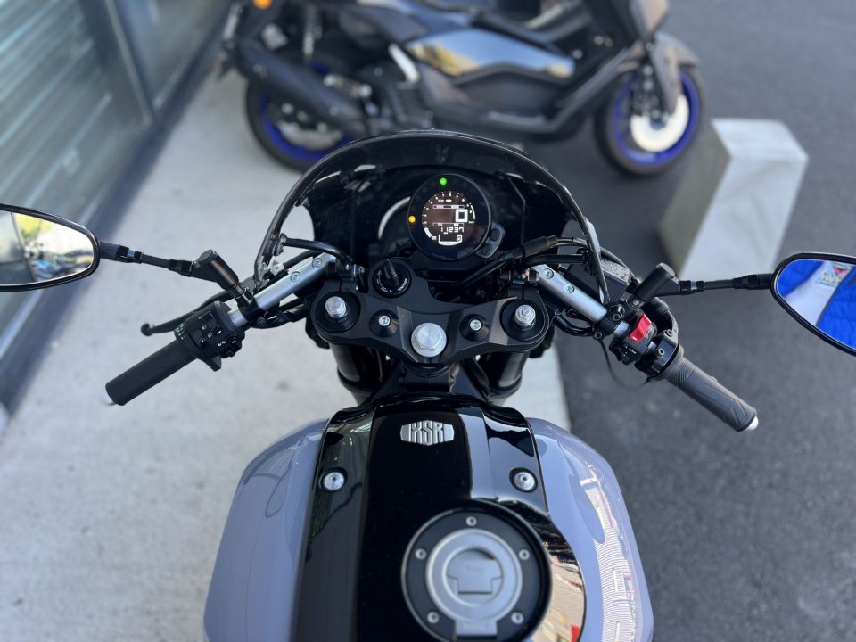 YAMAHA XSR 900 ABARTH 6