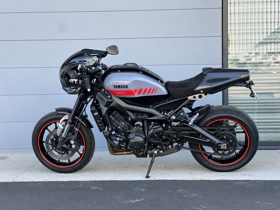YAMAHA XSR 900 ABARTH 3