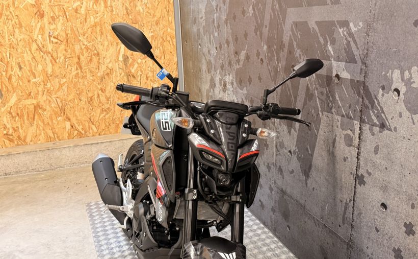 YAMAHA MT-125 ABS 9