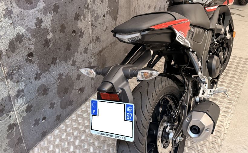 YAMAHA MT-125 ABS 18