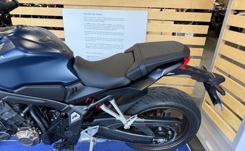 HONDA CB650R Neo Sports Café 1