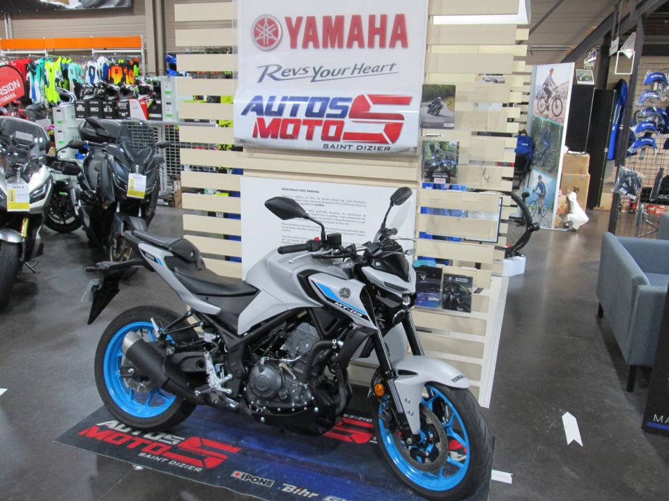 YAMAHA 320 MT 03 0