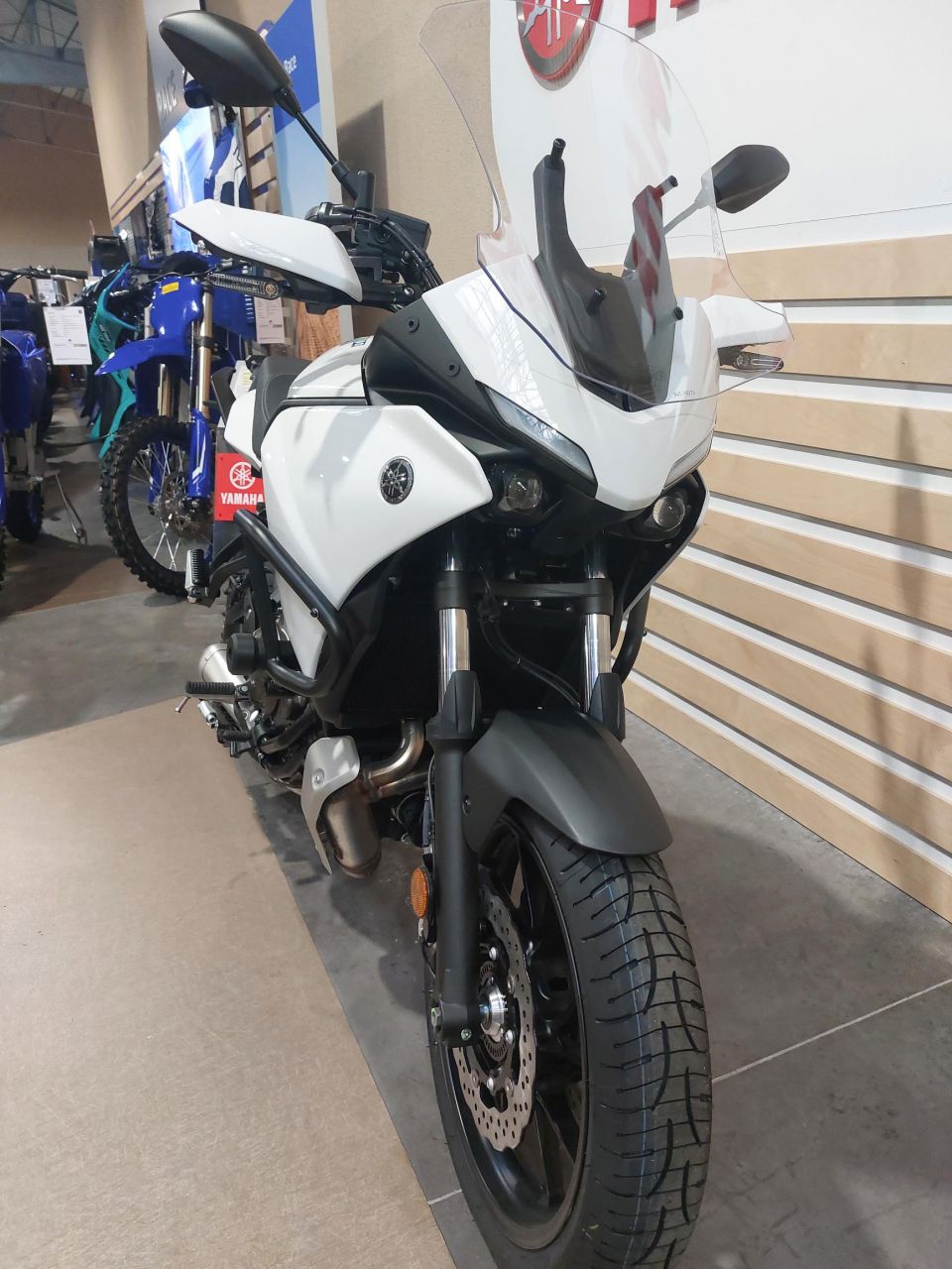 YAMAHA TRACER 7 3