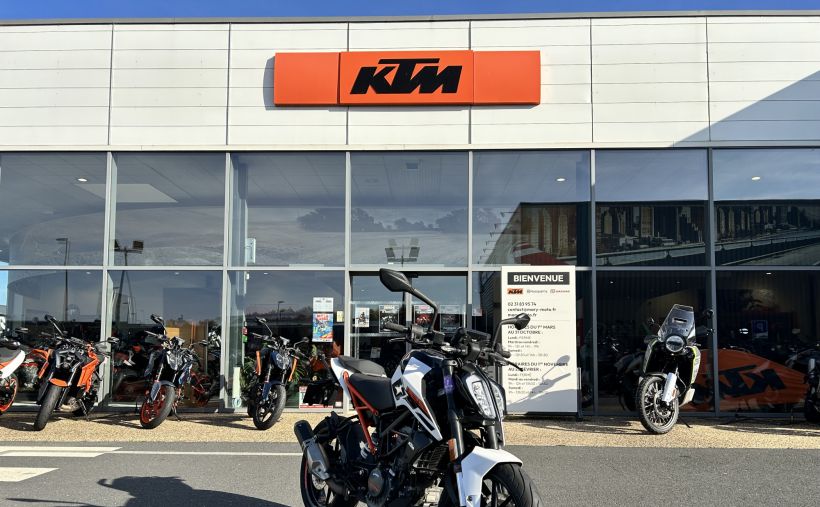 KTM 125 DUKE ABS 13
