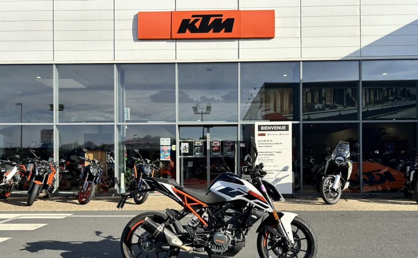 KTM 125 DUKE ABS 0