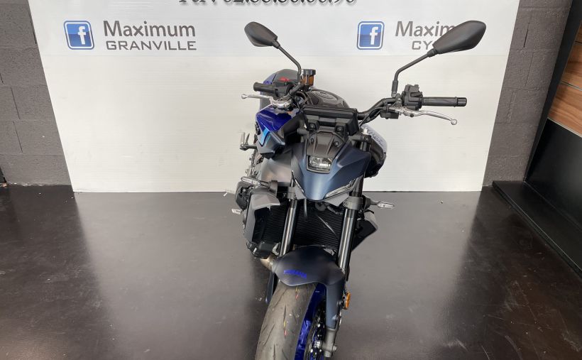 YAMAHA MT-09 24