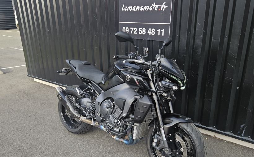 YAMAHA MT-10 10