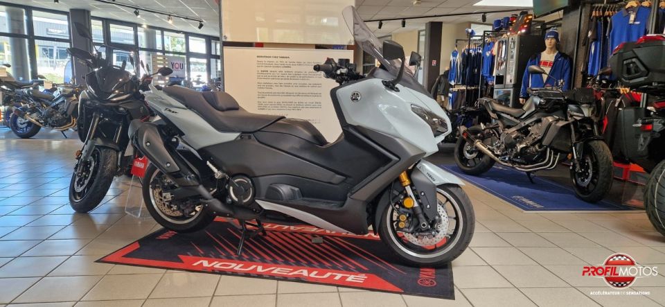 YAMAHA XP T-MAX 560 TECH MAX 0