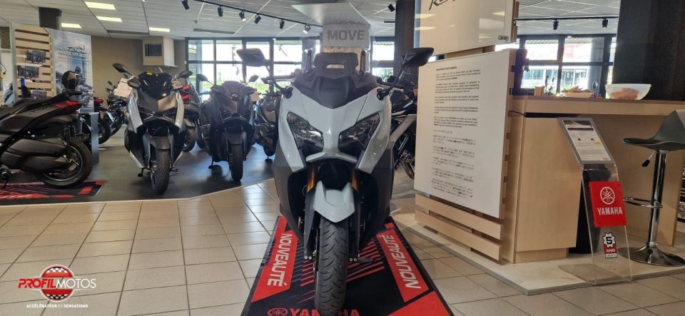 YAMAHA XP T-MAX 560 TECH MAX 3