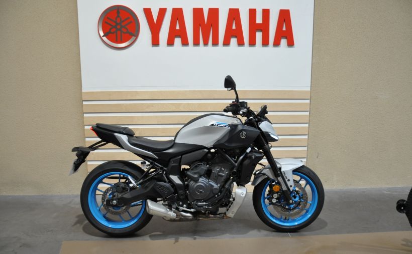 YAMAHA MT-07 Y-AMT 0