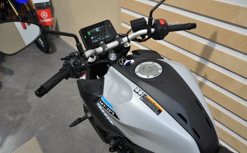 YAMAHA MT-07 Y-AMT 2