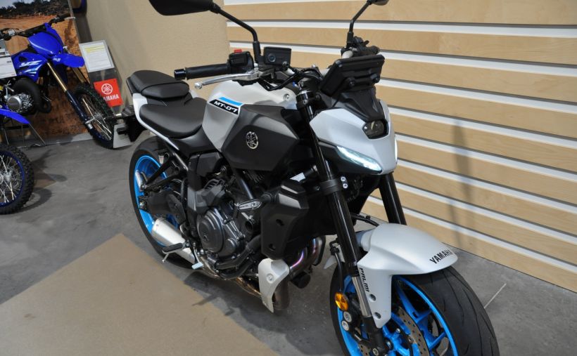 YAMAHA MT-07 Y-AMT 10