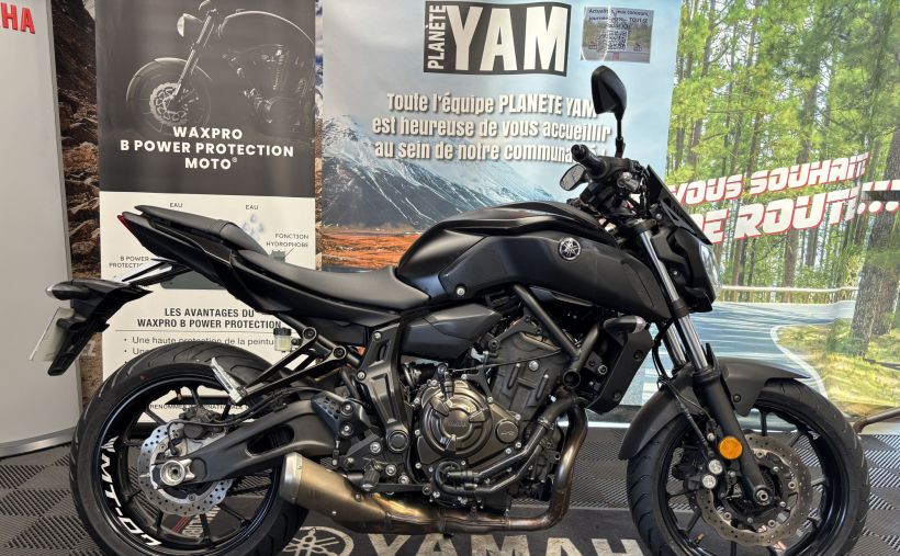 YAMAHA MT-07 0