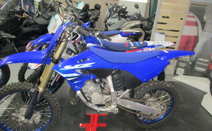YAMAHA YZ 125 4