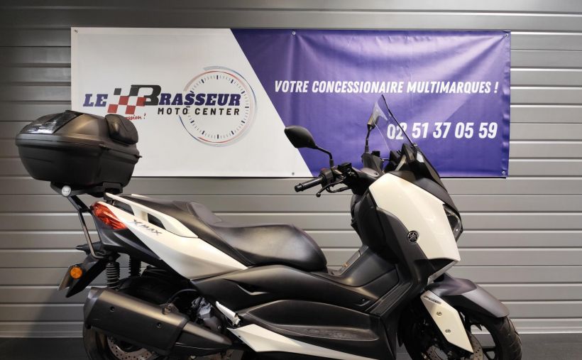 YAMAHA XMAX 300 18