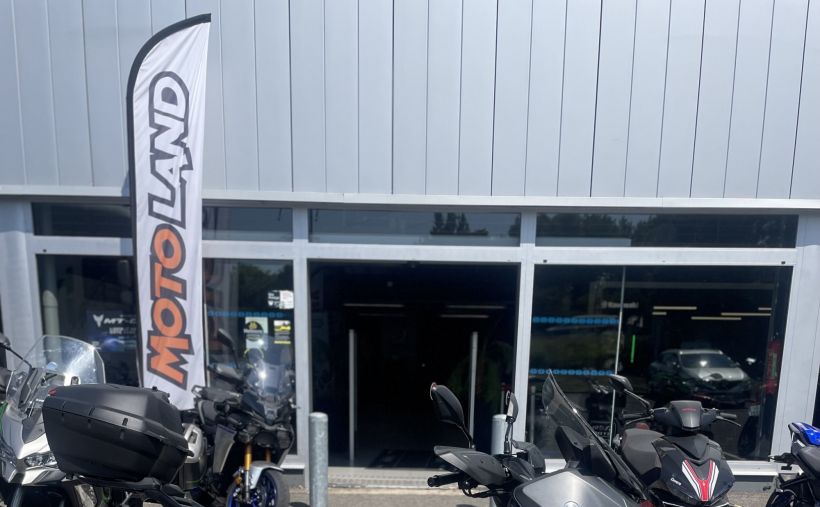 YAMAHA XMAX 125 1