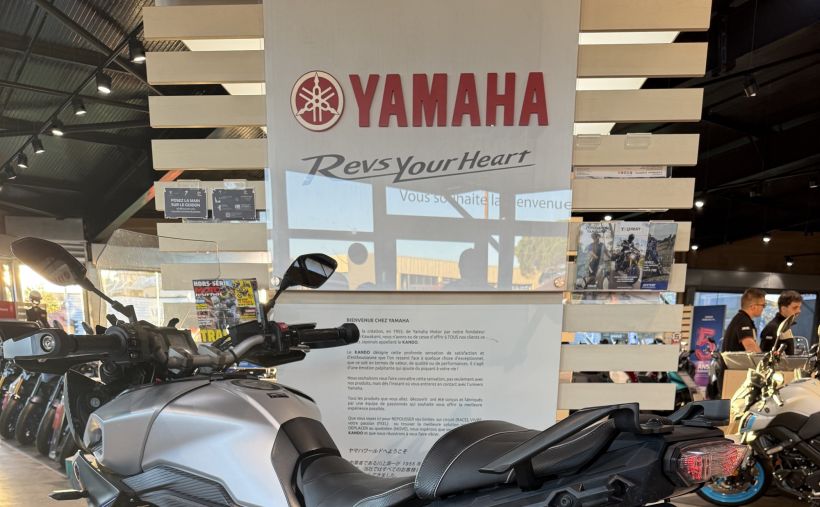 YAMAHA TRACER 900 6