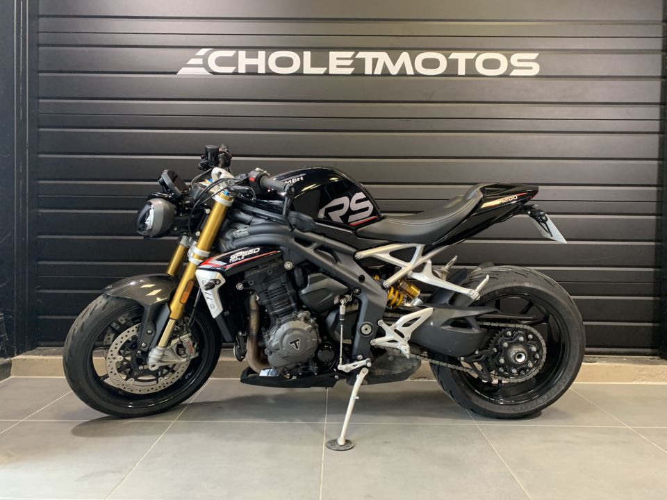TRIUMPH SPEED TRIPLE 1200 RS 12