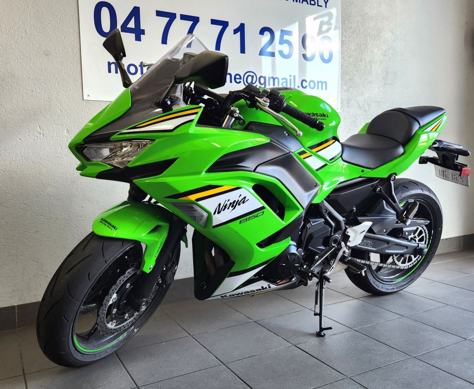 KAWASAKI NINJA 650 3