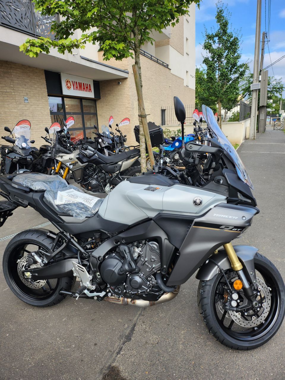 YAMAHA MT-09 TRACER 1