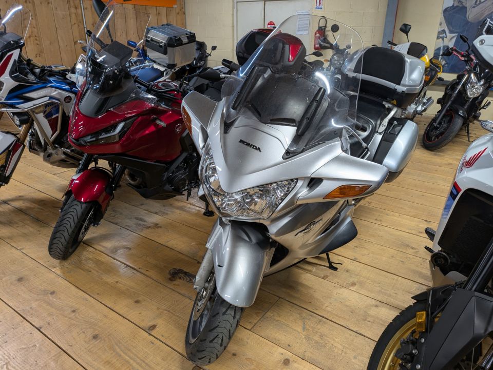 HONDA ST 1300 PAN EUROPEAN 0