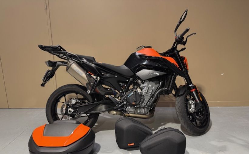 KTM 890 DUKE 0