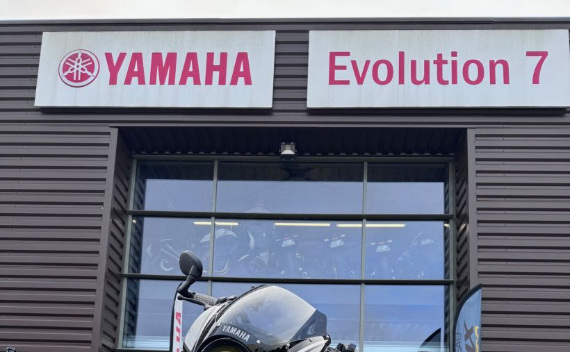 YAMAHA XSR 900 1