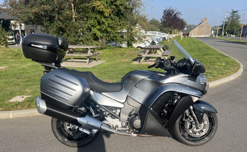 KAWASAKI GTR 1400 0