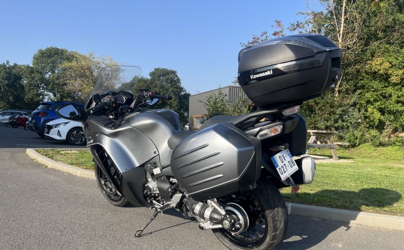 KAWASAKI GTR 1400 4