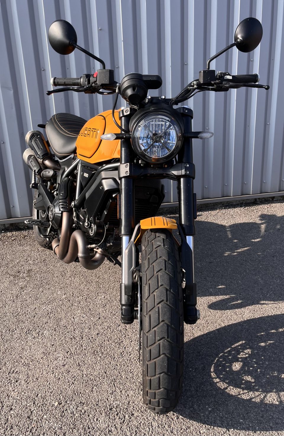 DUCATI SCRAMBLER 4