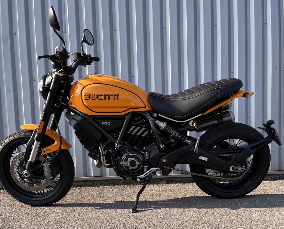 DUCATI SCRAMBLER 8