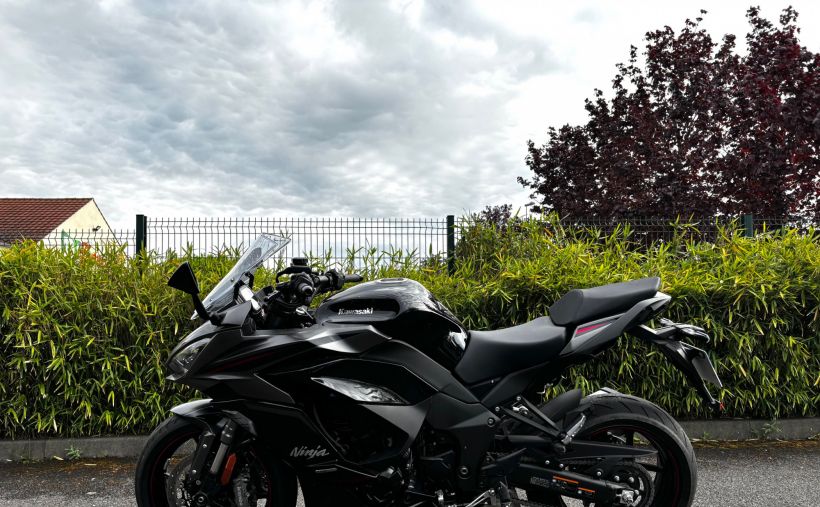 KAWASAKI NINJA 1100 SX SE 1